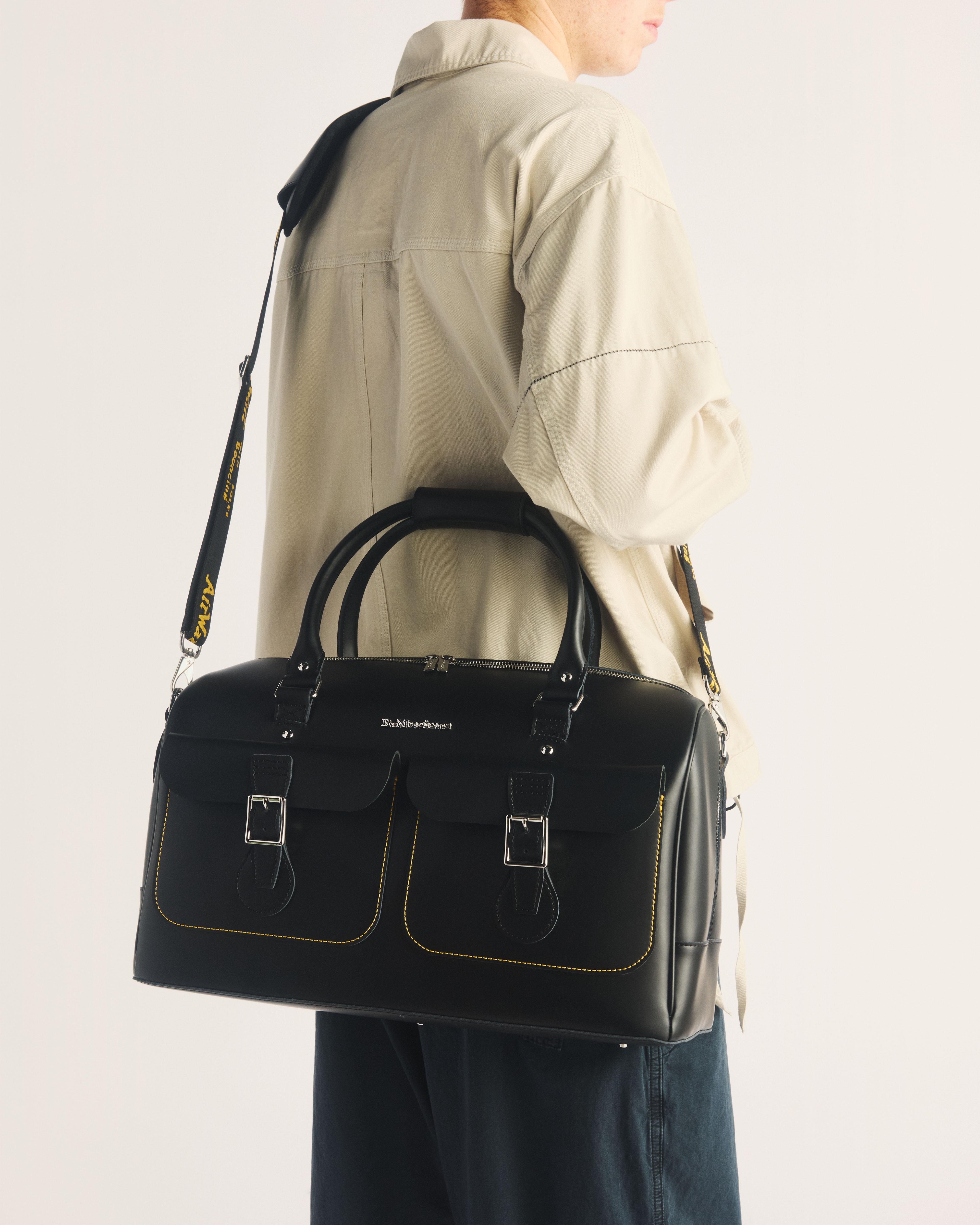 Daytripper Bag in Black | Dr. Martens™